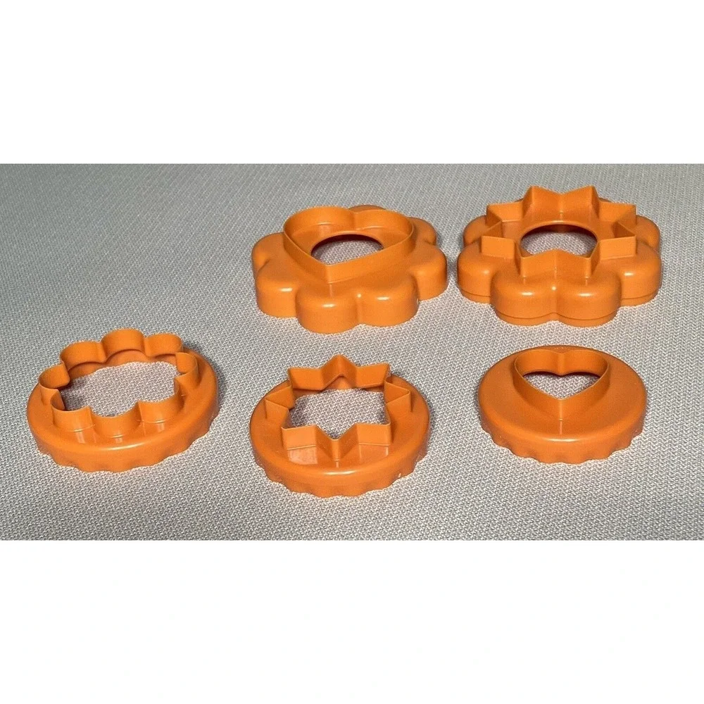 Vintage Tupperware Key Cookie Cutters Seals Lids Lot‎